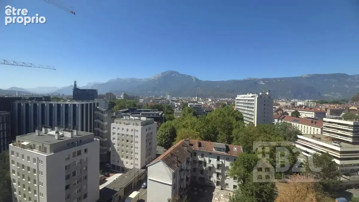 A vendre - grenoble t4 + garage + cave - photo 2