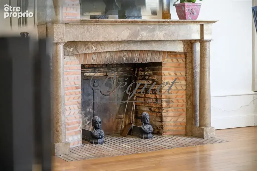 Tours (37000) – Maison de ville de 310 m², 6 chambres, garage fermé – Indre-et-Loire, Centre-Val de Loire - photo 3