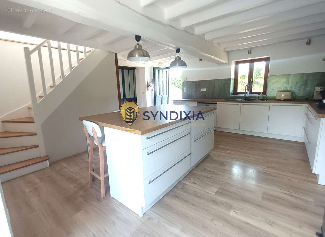 Maison aux beaux volumes - photo 3