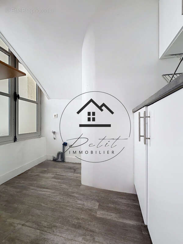 Commerce à CHANTILLY