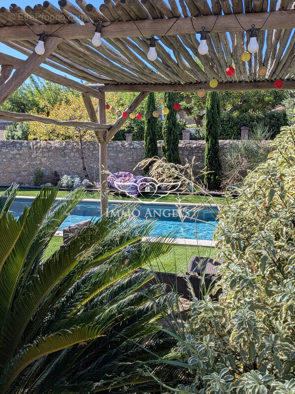 Maison à SAINT-CHINIAN