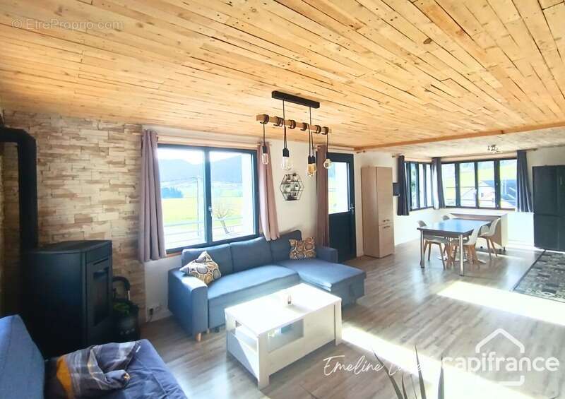 Appartement à MEAUDRE