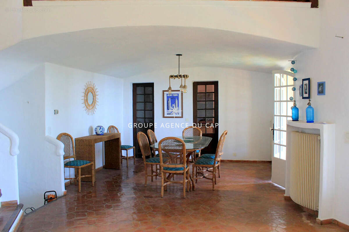 Maison à LES ISSAMBRES