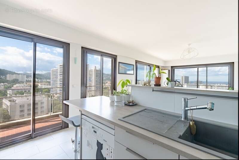 Appartement à MARSEILLE-9E