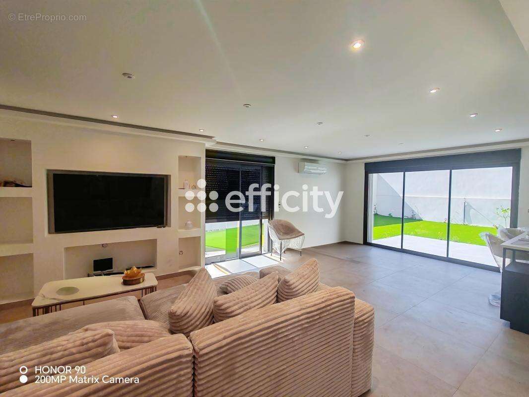 Maison 112 m² à Marseille-15e  - photo 2