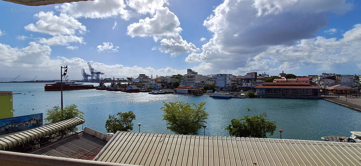 Appartement à POINTE-A-PITRE