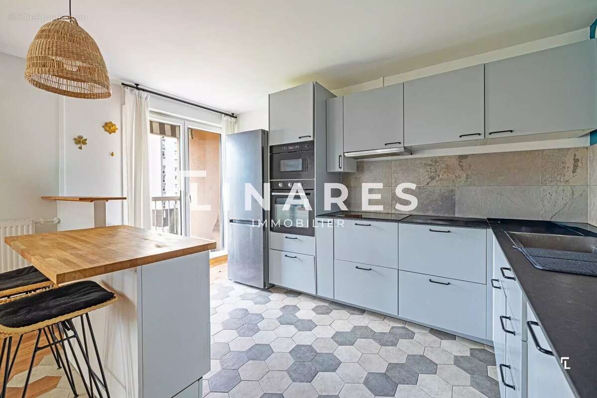 Appartement à MARSEILLE-12E