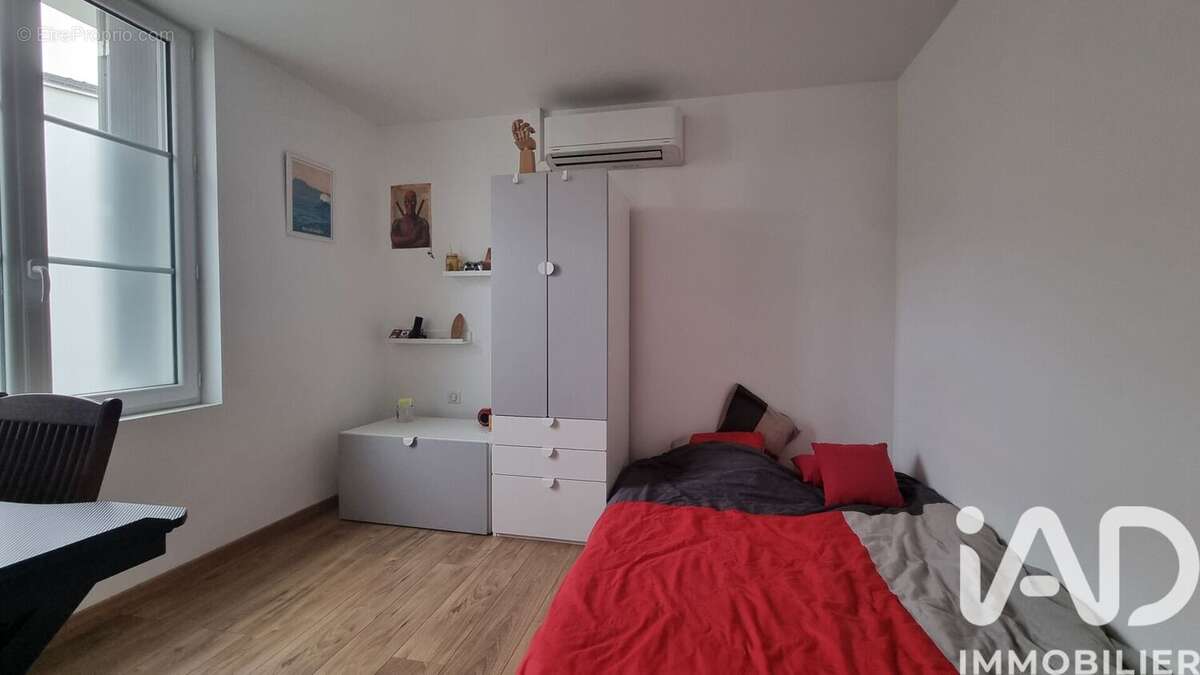 Maison 88 m² à Tours  - photo 4