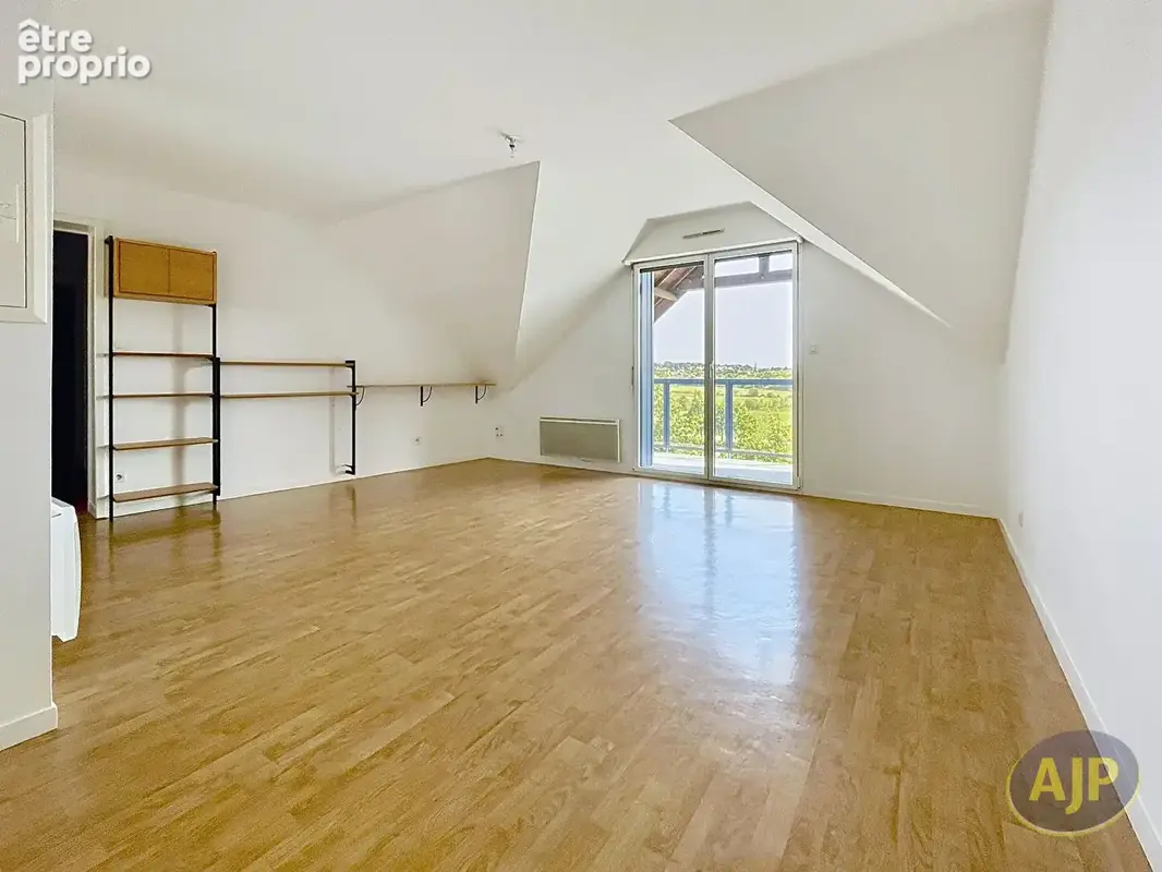 REDON Appartement T3 - photo 2