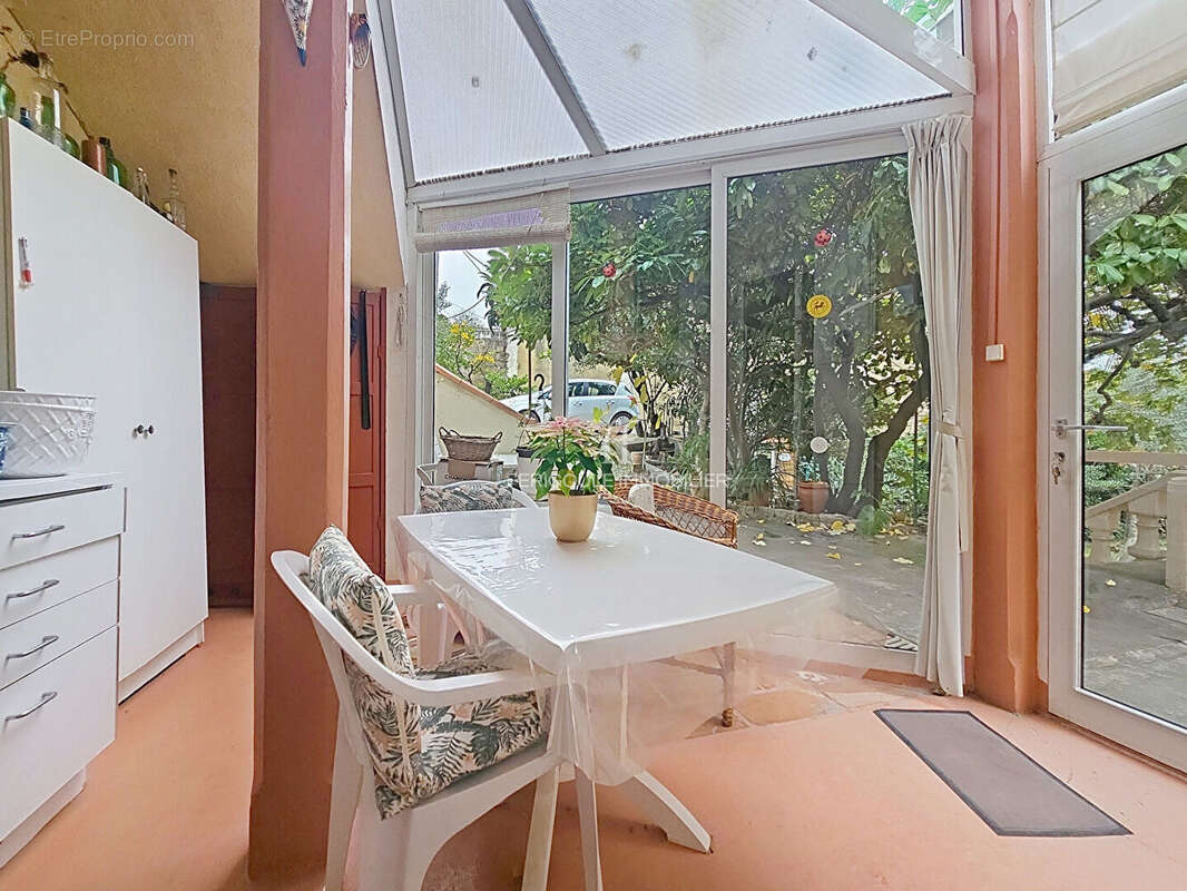 Maison à VILLENEUVE-LES-AVIGNON