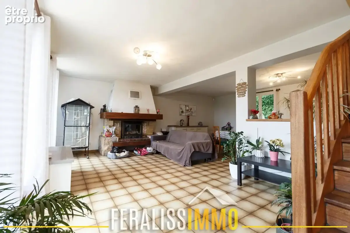 Maison familiale sur sous sol total ! - photo 2
