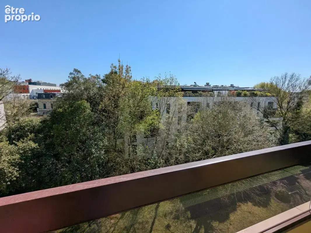 T4 avec balcon et 2 places de parking - photo 17