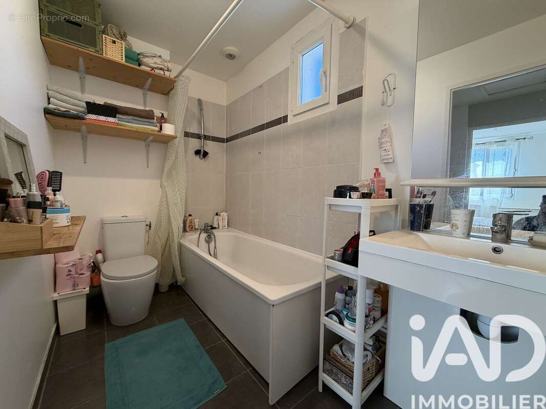 Maison 80 m² à Saint-Pierre-Du-Perray  - photo 8