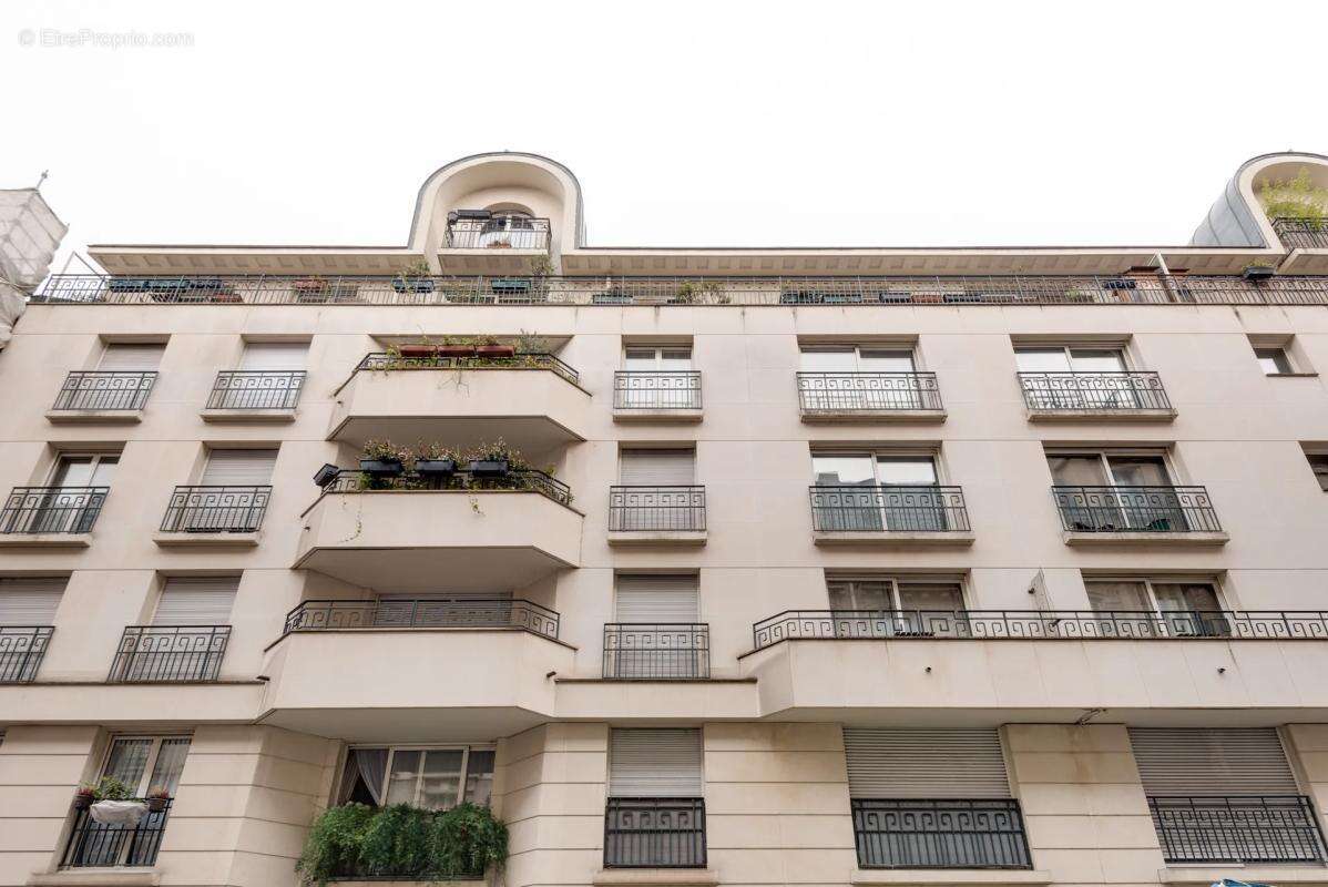 Appartement à PARIS-18E