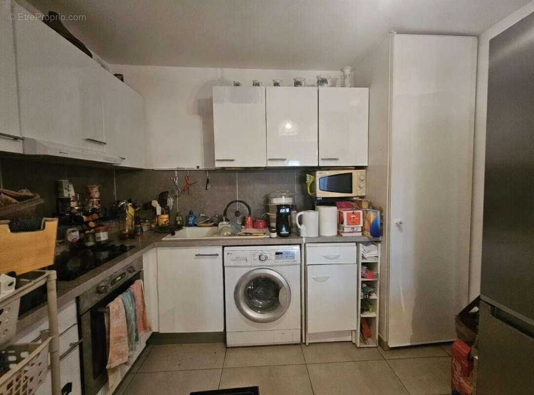 Appartement à LA CRAU