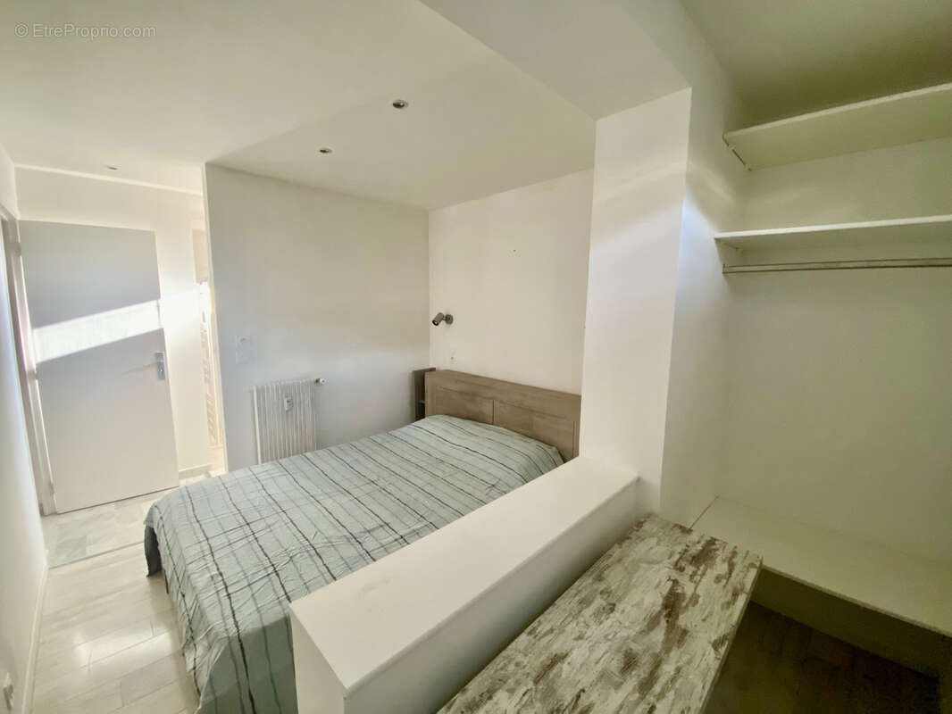 Appartement à VILLENEUVE-LOUBET