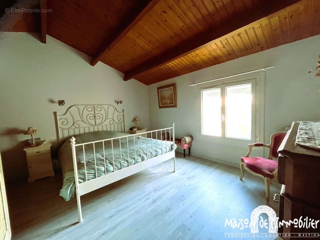 Maison à MESCHERS-SUR-GIRONDE