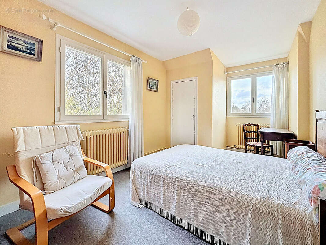 Maison à HOUVILLE-LA-BRANCHE