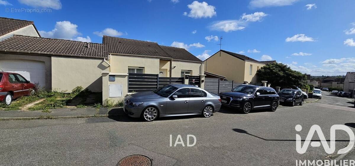 Photo 1 - Maison à LES MUREAUX