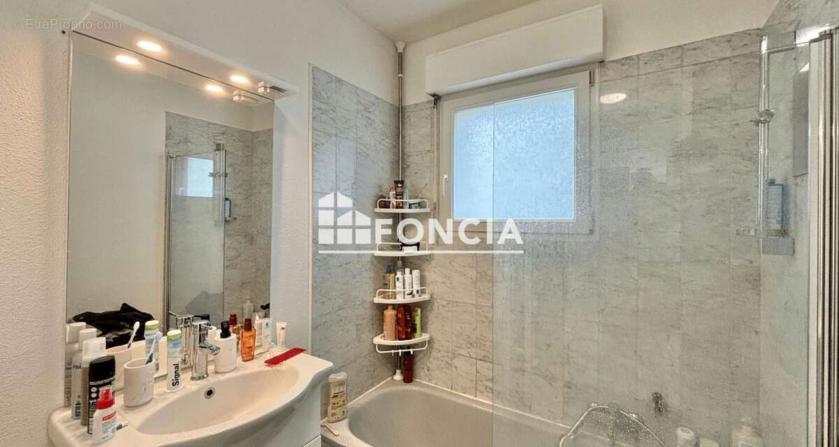 Appartement à DOUVAINE