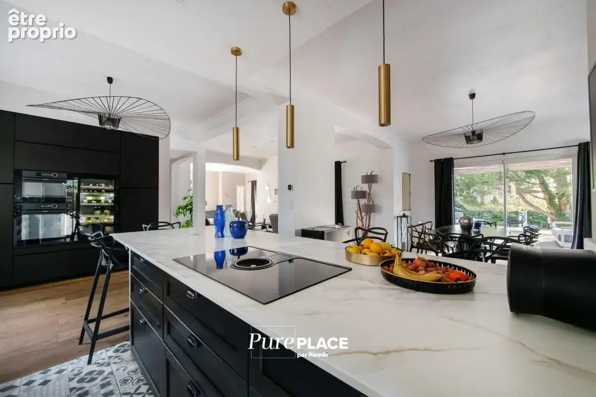 Maison/Villa T6 de 269 m² à Aix-en-Provence 13090 - photo 8