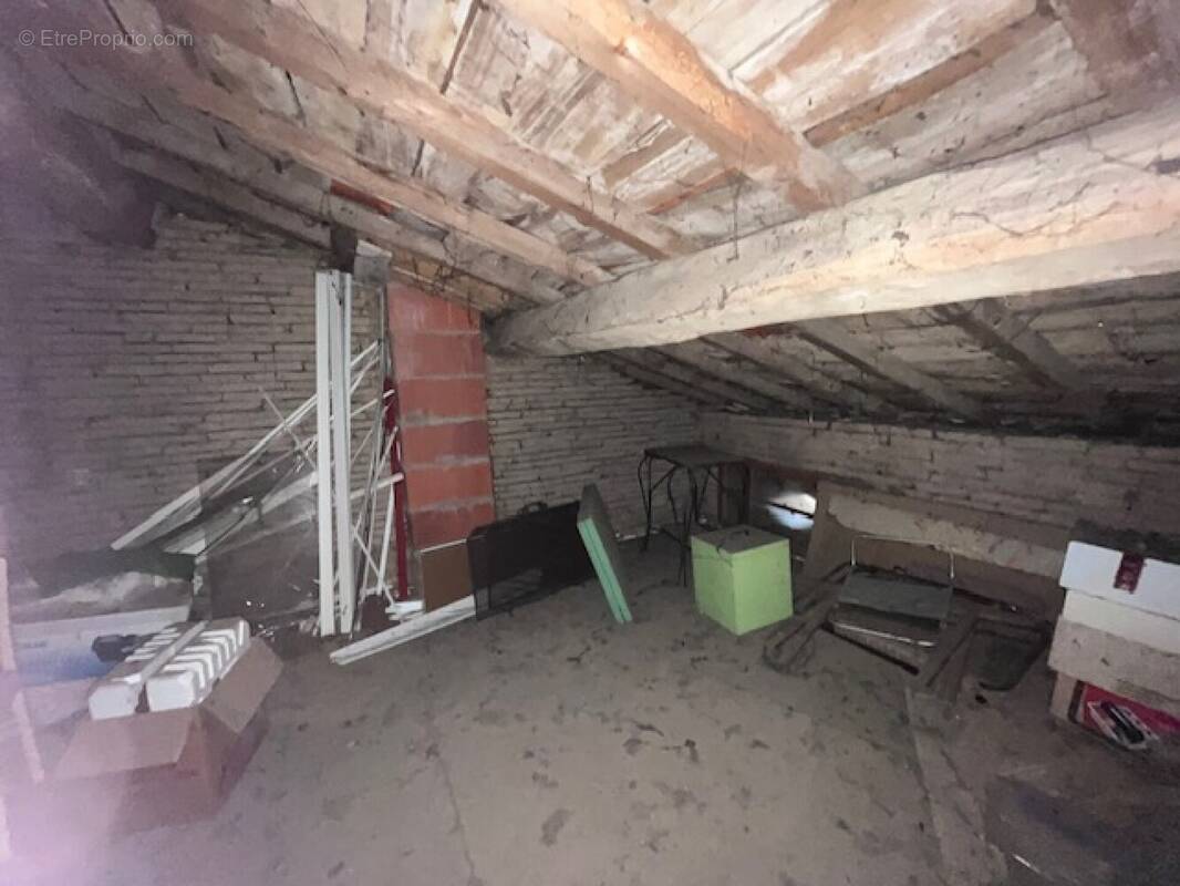 Maison à LA SALVETAT-SAINT-GILLES