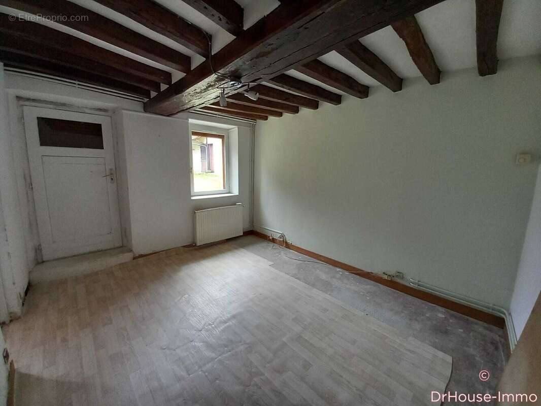 Maison 125 m² à Saint-Pierre-De-Bailleul  - photo 7