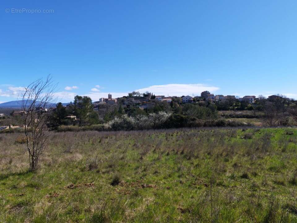 Terrain à MONTMEYAN