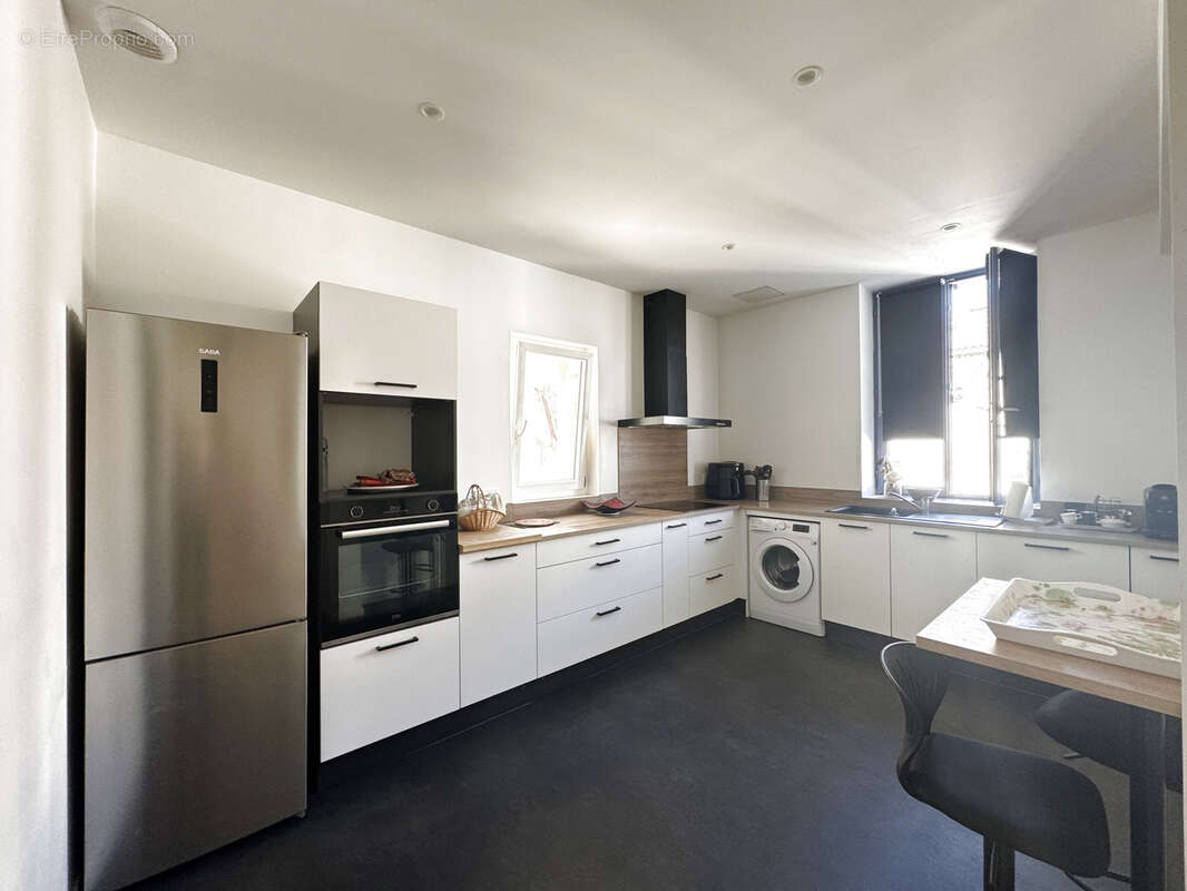 À Coursan, Bel appartement avec jardin et terrasse - photo 4