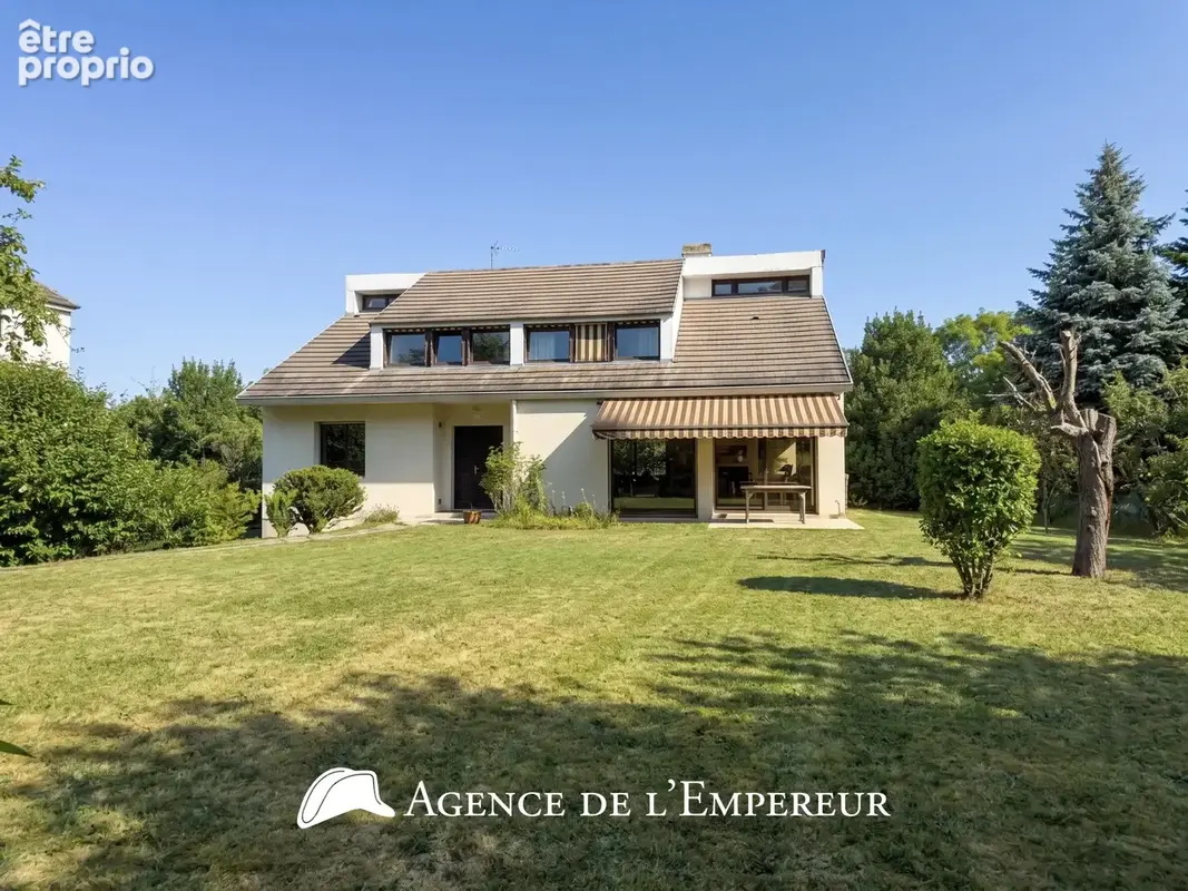 Maison d'architecte — 6 chambres — parcelle 1 190 m2 - photo 4
