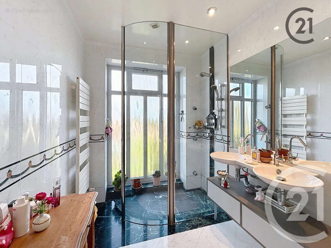 Maison à LAUBRESSEL