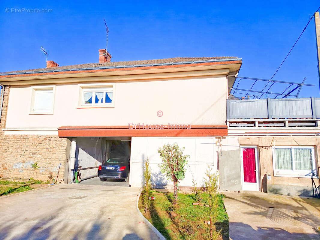 Maison à THOUARS