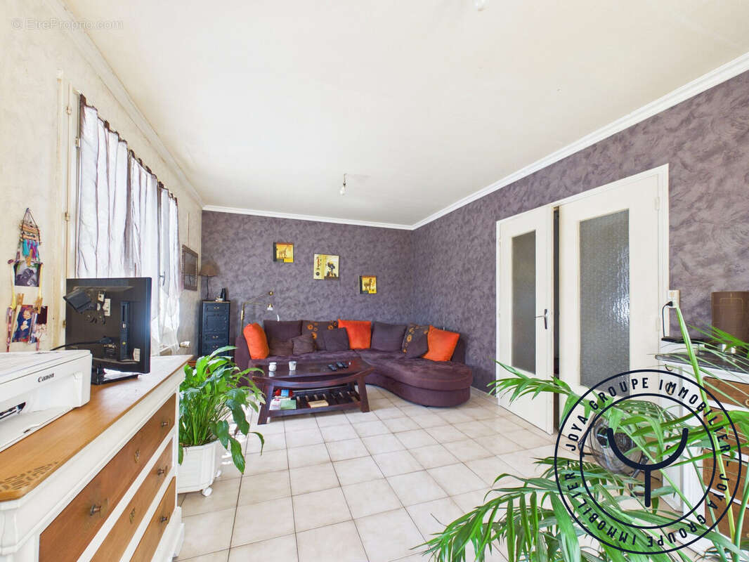 Maison 102 m² à Pont-Sainte-Marie  - photo 3