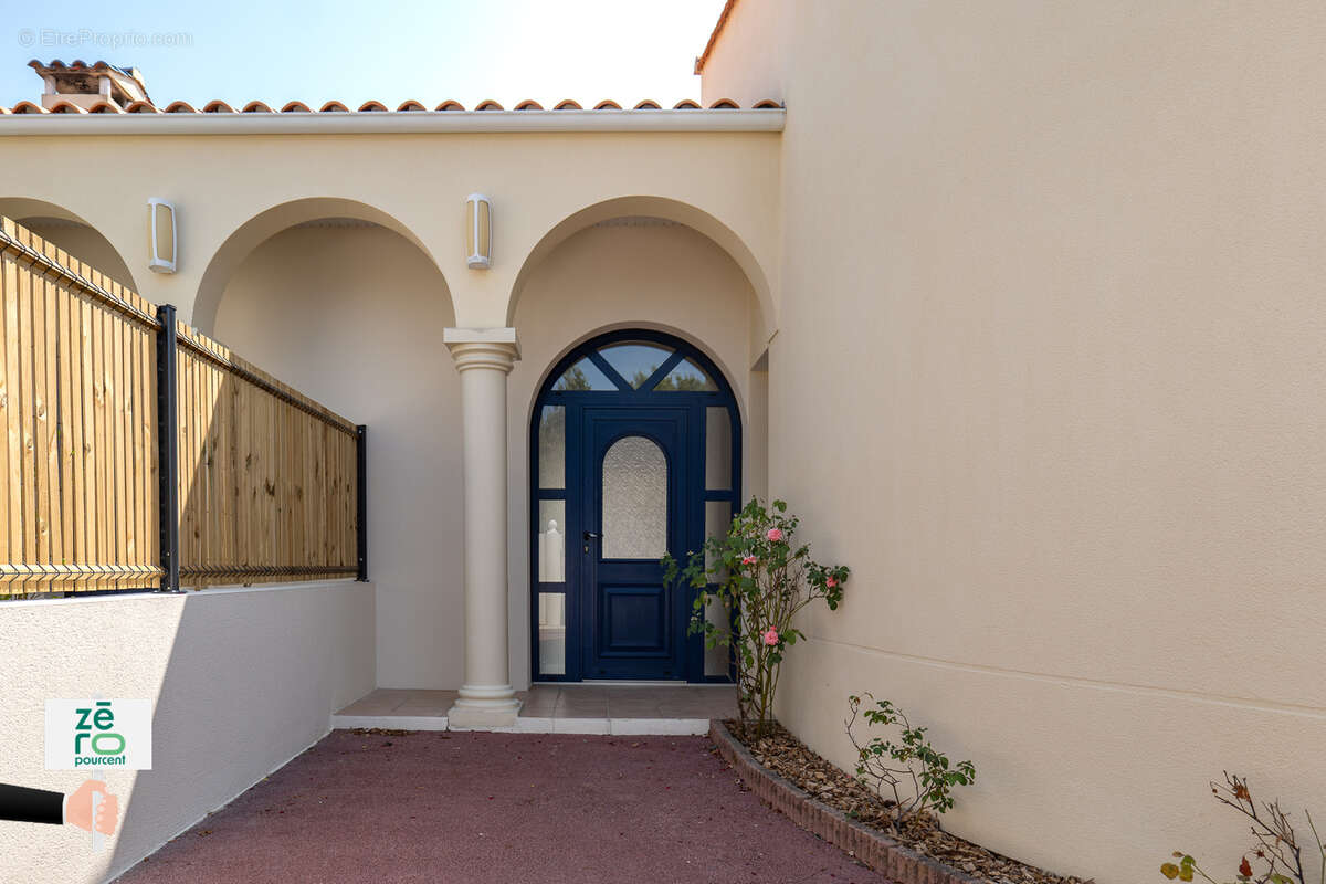 Maison à vendre à La Grière Plage   La Tranche-sur-Mer   3 chambres, jardin sans vis-à-vis, à 500 m de la plag - photo 3