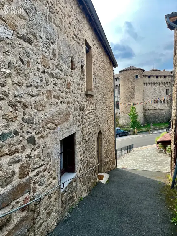 Appartement 2 chambres avec balcon et vue imprenable sur le château   Chalmazel - photo 7