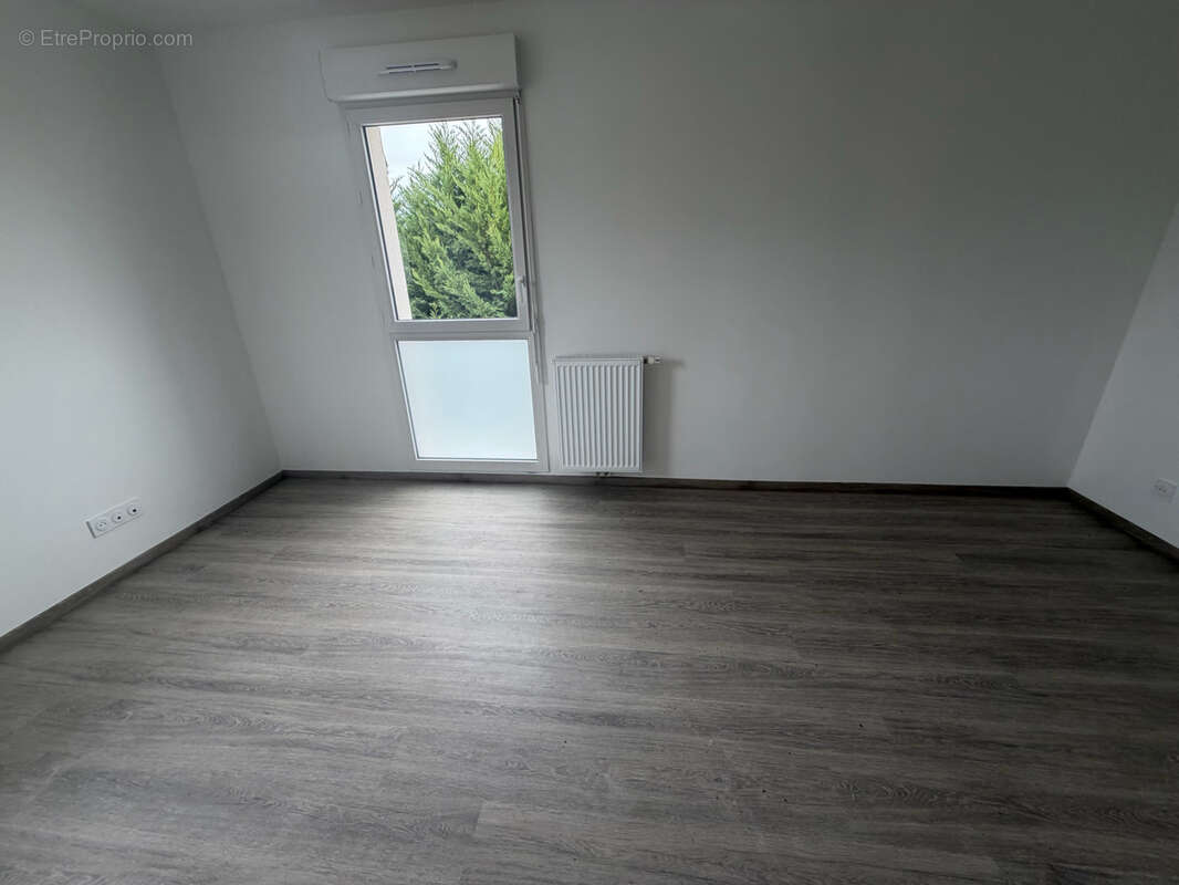 Maison à SAINT-JEAN-D'ILLAC