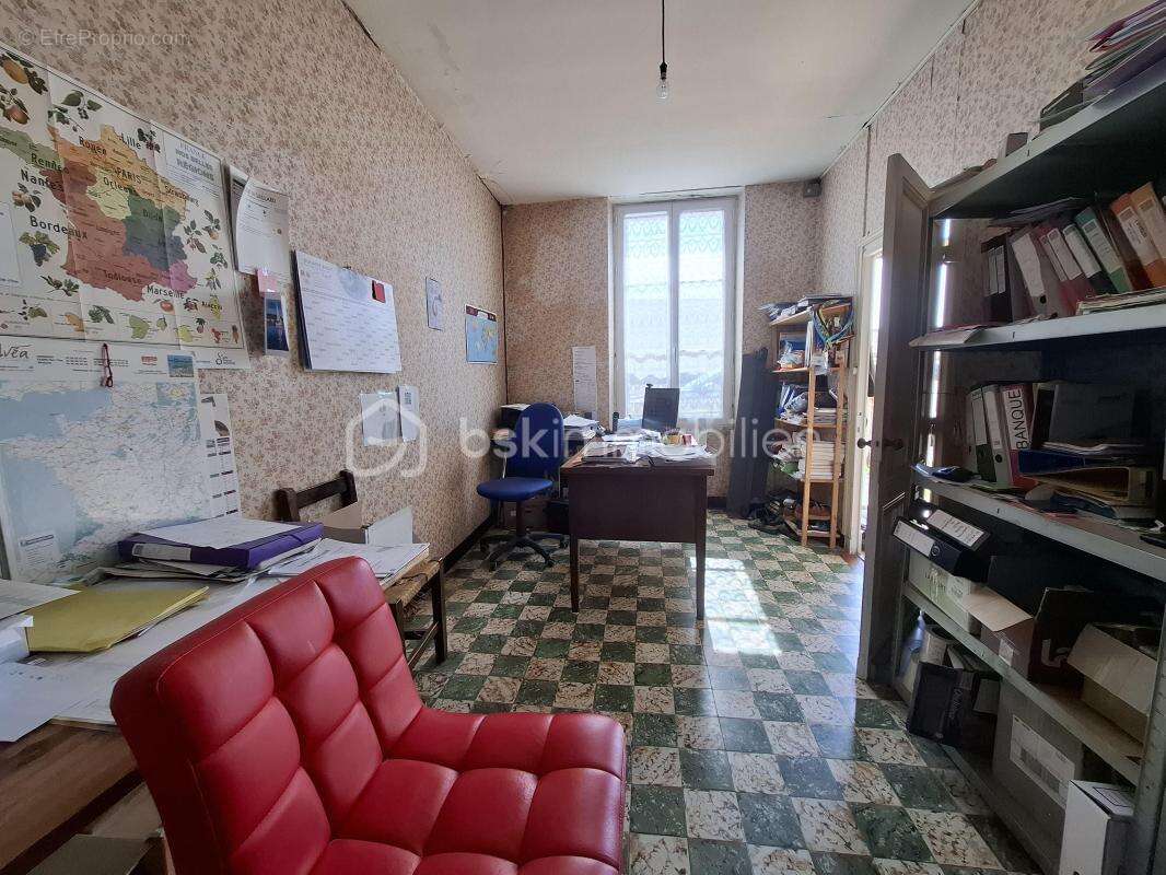 Maison à PUJOLS