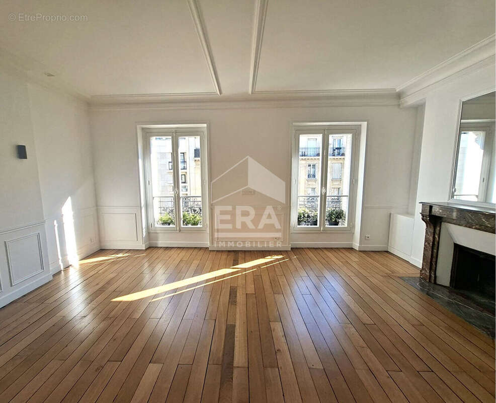 Appartement à PARIS-12E