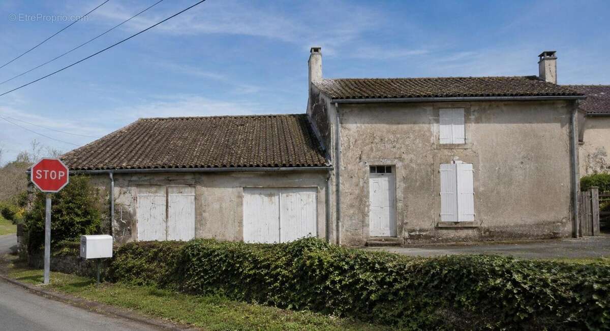 Photo 2 - Maison à BECELEUF