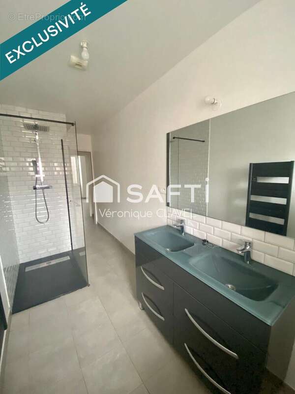 Photo 8 - Appartement à BESSEGES