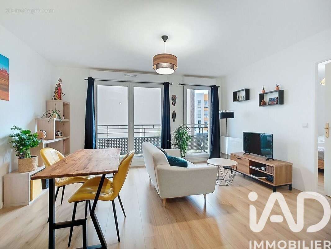 Photo 3 - Appartement à COMBS-LA-VILLE