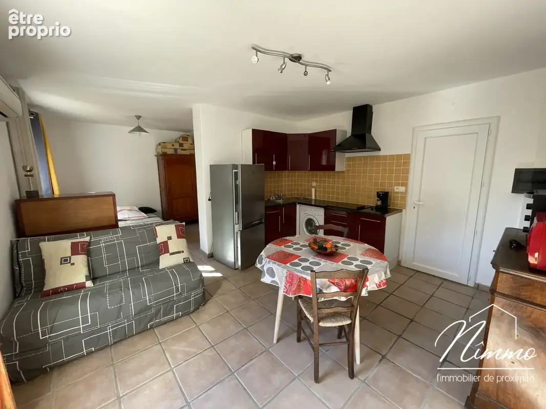 Villa t5 avec studio garage et mazet sur un terrain de 2657 m2 à nimes - photo 9