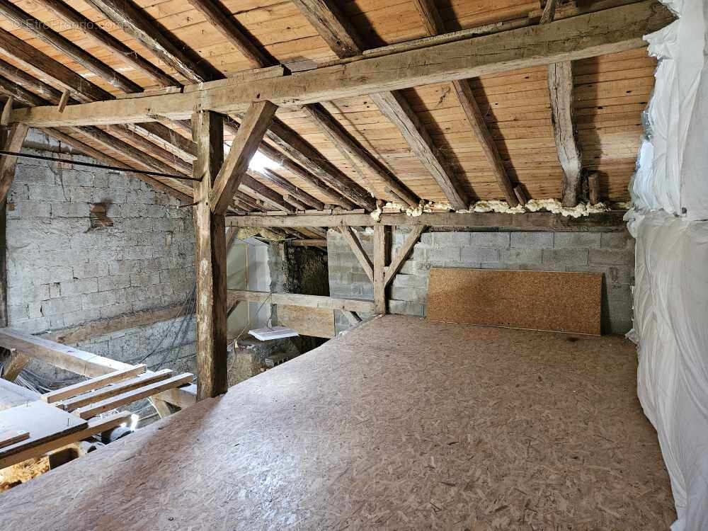 Maison à GRANDVILLERS