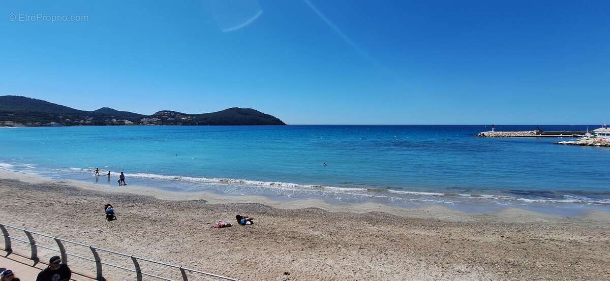 Maison à SAINT-CYR-SUR-MER