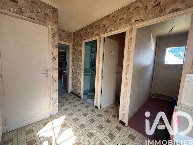 Maison 116 m² à Saint-Jean-De-La-Motte  - photo 3