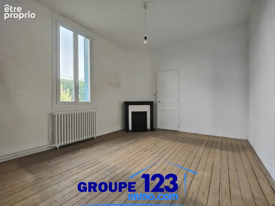 À Migennes, une maison de caractère et sa dépendance - photo 5