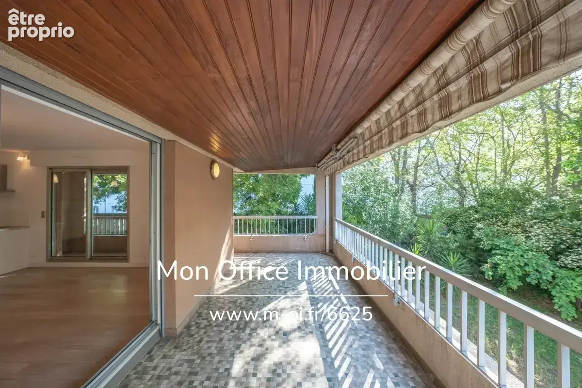 Appartement à MARSEILLE-8E