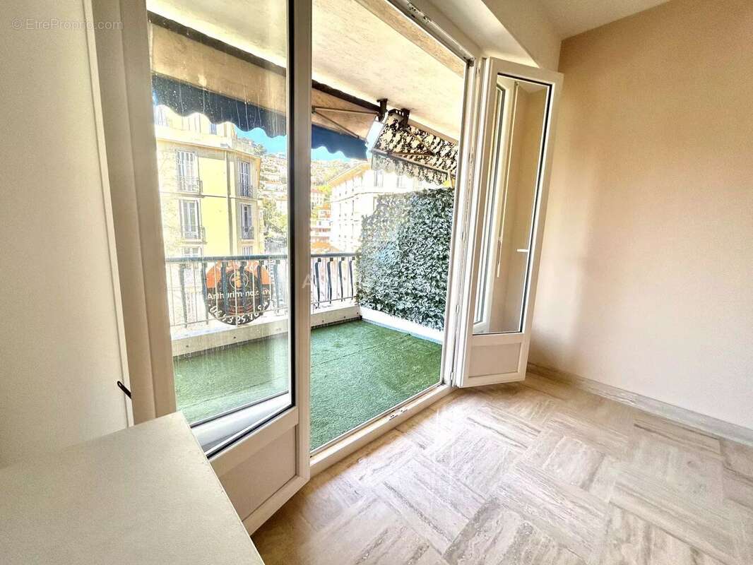 Vente Appartement Nice(06100) 283 000ï¿œ - photo 3