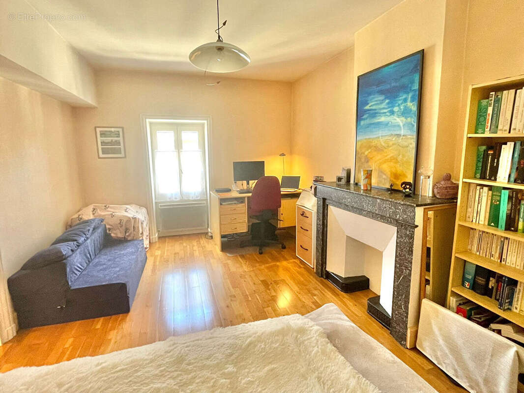 Appartement à BOURGOIN-JALLIEU