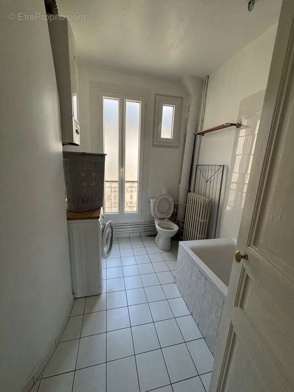 Appartement à PARIS-18E